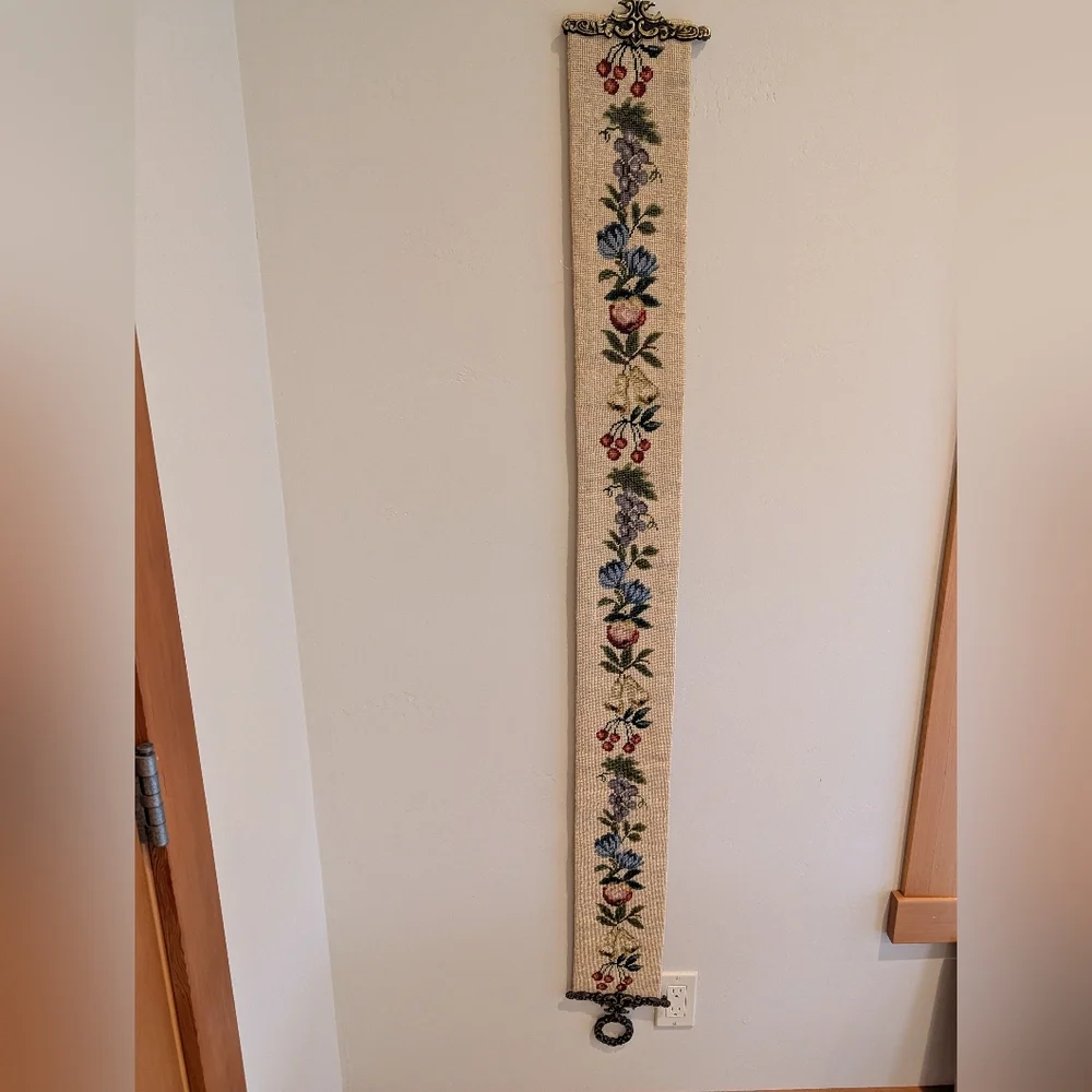 Needlepoint Tapestry Wall Hanging Vintage Fruit Garland Traditional